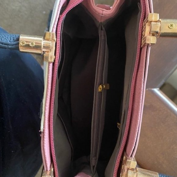 Nevanka Handbag - Picture 2 of 2